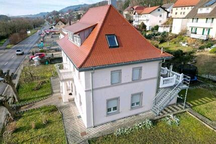 Haus mit 2-3 Wohnungen - 639.000,00&nbsp;EUR Kaufpreis, ca.&nbsp; 180,00&nbsp;m&sup2; in Murg (PLZ: 79730)