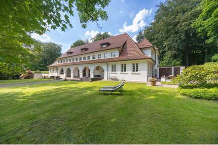 Haus zum Kaufen in Oer-Erkenschwick 2.950.000,00 € 978 m²