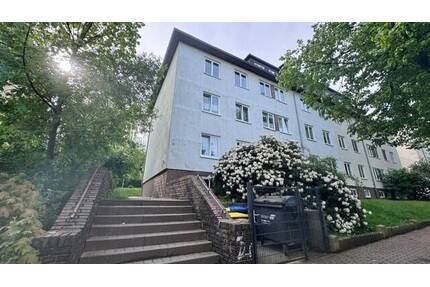 Chemnitz - mit Badewanne und Balkon!