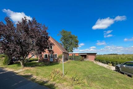 Charmanter Rotklinker wartet auf Revitalisierung (oder Neubau) - Risum-Lindholm