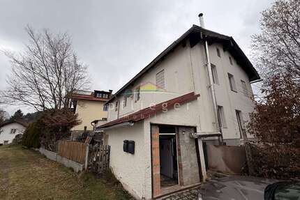 Haus zum Kaufen in Spiegelau 159.000,00 € 188 m²