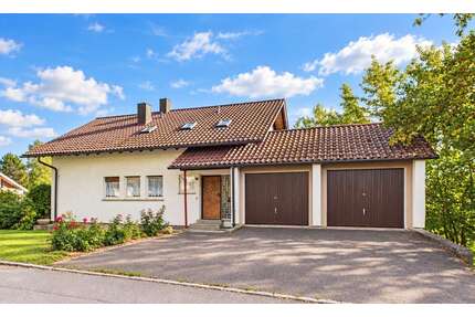 Haus zum Kaufen in Oberndorf am Neckar 299.000,00 € 183 m²