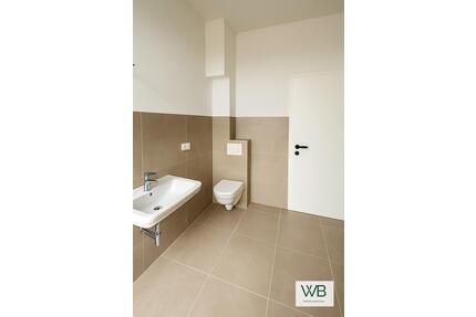 Neu sanierte Altbau-Wohnung 6 Zimmer in Schöningen - 1 Obergeschoss