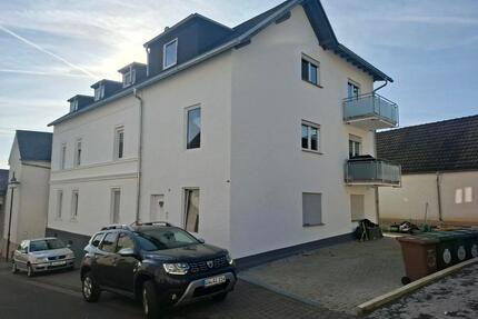 Gepflegte 4-Zimmer-Wohnung im 2.OG. Mit Balkon und Dachboden - Höhr-Grenzhausen