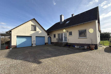 Großzügiges Zweifamilienhaus in Hille-Nordhemmern