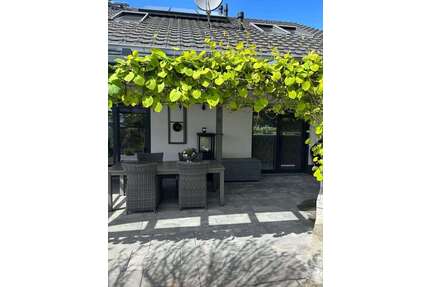 Haus zum Kaufen in Neustrelitz 879.000,00 € 215 m²