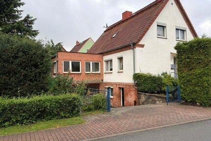 Eigenheim in Wohnsiedlung am Stadtrand von Brüel