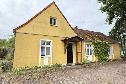 Haus zum Kaufen in Seethen 95.000,00 € 90 m²