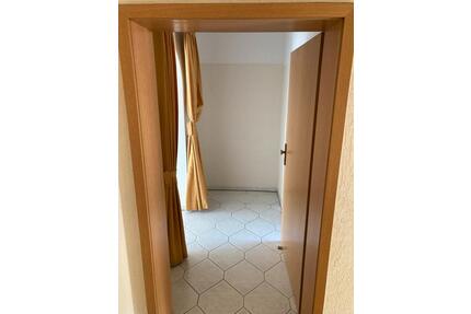 3 Zimmer Bergrheinfeld - 680,00&nbsp;EUR Kaltmiete, ca.&nbsp; 68,00&nbsp;m&sup2; in Werneck (PLZ: 97440)