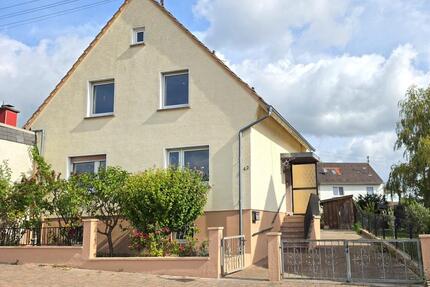 Charmantes Einfamilienhaus mit Hof und kleinem Garten - Weiler bei Bingen