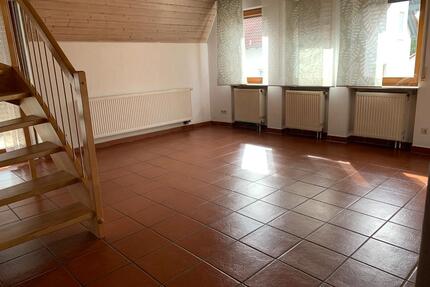 Schöne DG Maisonett-Wohnung - 774,00&nbsp;EUR Kaltmiete, ca.&nbsp; 86,00&nbsp;m&sup2; in Gaildorf (PLZ: 74405)