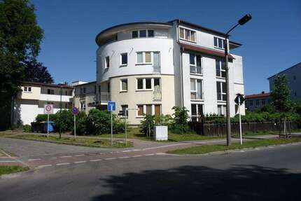 Wohnung zum Mieten in Strausberg 217,00 € 23.64 m²