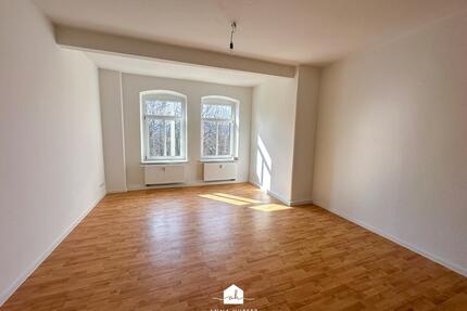 Sanierte 2-Raum-Wohnung mit Einbauküche - Gera