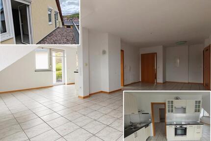 Helle Dachgeschoss-Wohnung, 3,5 Zimmer mit Balkon & Garage - Leinach