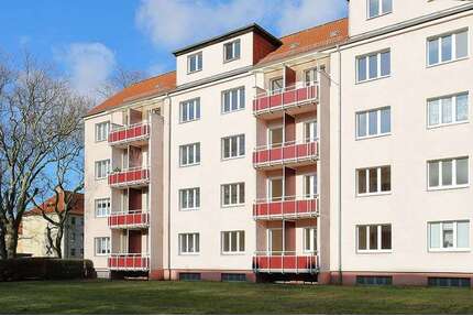 Wohnung zum Mieten in Dessau-Roßlau 371,00 € 47.17 m²