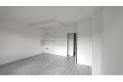 Provisionsfrei - helle 2-Raumwohnung, bezugsfrei ab 01.06.2026 - Plauen