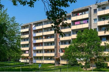 Praktische 3-Zimmer-Wohnung mit Balkon (WBS)! - Dresden Cotta