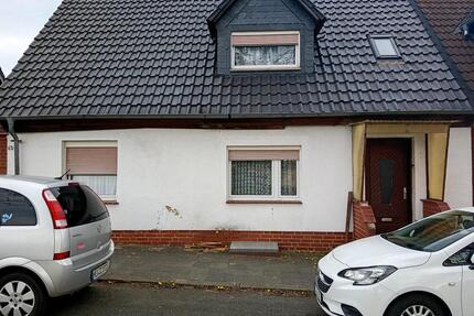 Reihenhaus zu Verkaufen - 115.000,00&nbsp;EUR Kaufpreis, ca.&nbsp; 160,00&nbsp;m&sup2; in Helmstedt (PLZ: 38372) Offleben