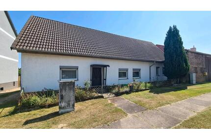 Gemütliches 5-Zimmer-Haus in Vahrholz, Scheune, Hof - Kalbe (Milde)