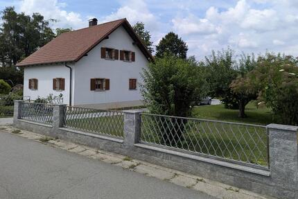 Renoviertes Einfamilienhaus mit großem Grundstück in Plattling