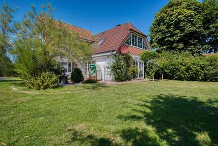Haus zum Kaufen in Schönberg (Holstein) Schönbergerstrand 565.000,00 € 168 m² - Schönberg (Holstein) / Schönbergerstrand