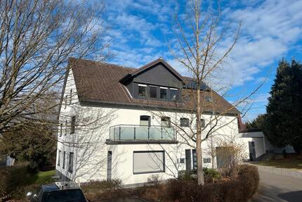 4,5 ZKB Wohnung in Lemgo Brake - 1.565,00&nbsp;EUR Kaltmiete, ca.&nbsp; 135,00&nbsp;m&sup2; in Lemgo (PLZ: 32657)