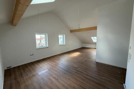 Neubau Exklusive Dachgeschosswohnung Loft-Charakter-3,5 Zimmer - Dingolfing
