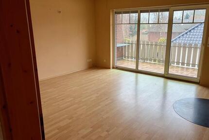 Helle Obergeschosswohnung mit Balkon im Herzen von Wiesmoor