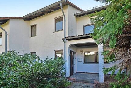 Freies renovierungsbedürftiges Reihenhaus in Harleshausen am Habichtswald - Kassel / Harleshausen