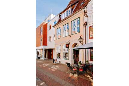 Einzelhandel in Lüneburg 3.750,00 € 240 m²