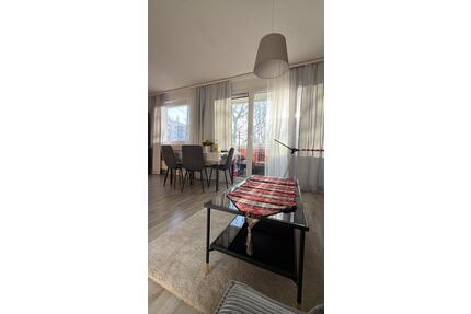 3 Zimmerwohnung im EG mit Balkon ruhig und hell möbeliert - Berlin Pankow