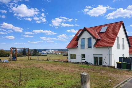 Haus zum Kaufen in Langenzenn 699.000,00 € 150 m²