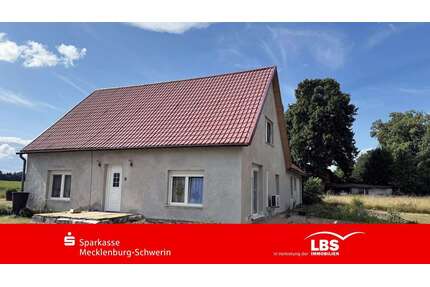 Haus zum Kaufen in Crivitz 135.000,00 € 152 m²