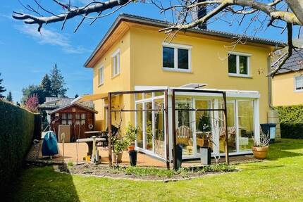 Ruhiges Einfamilienhaus mit Wintergarten und PV in Bohnsdorf - Berlin / Bohnsdorf