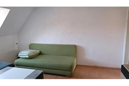 sonnig, ruhig und zentrale Dachgeschosswohnung 3 ZKB in Barmen zu - Wuppertal Sedansberg