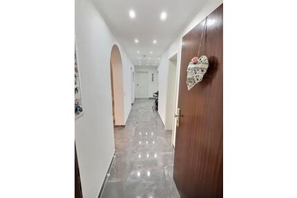 Großzügige 4-Zimmer Erdgeschosswohnung im Zentrum Markgröningen