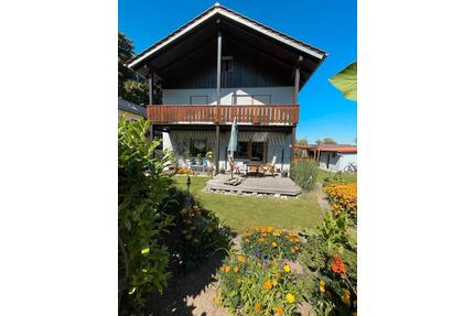 Großes Einfamilienhaus mit zwei Wohnungen (Privatverkauf) - Saal an der Donau