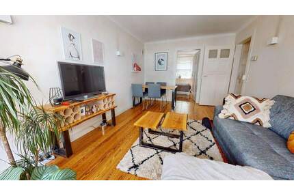 Charmante Wohnung in stilvollem Backsteingebäude, zentral und zugleich ruhig gelegen - Stuttgart West