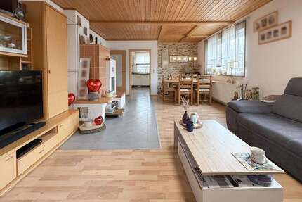 Haus zum Kaufen in Konnersreuth 350.000,00 € 126 m²