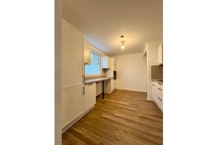 Erstbezug nach Sanierung: großzügige 3-Zimmer-Wohnung mit Garten - Ammersbek