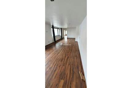 Charmantes, kernsaniertes MFH in ruhiger Lage mit vier Wohneinheiten und großem Garten - Titz Rödingen