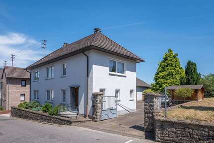 Haus zum Kaufen in Königswinter Heisterbacherrott 395.000,00 € 191 m² - Königswinter / Heisterbacherrott