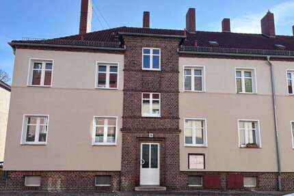 Haus zum Kaufen in Halle (Saale) 320.000,00 € 213 m²