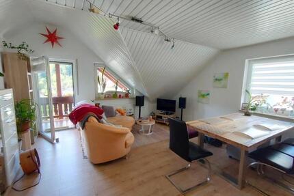 Gemütliche 3-Zimmer-DG-Wohnung mit Balkon & Stellplatz in Wehr