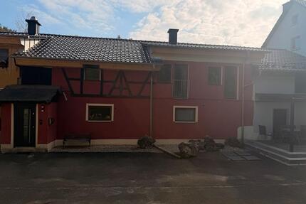 Mietswohnung - 750,00&nbsp;EUR Kaltmiete, ca.&nbsp; 85,00&nbsp;m&sup2; in Königsfeld (PLZ: 96167)