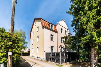 Attraktive, frei werdende, 4-Zimmer-Wohnung im 1.OG mit Balkon & Stellplatz - Dresden Lockwitz