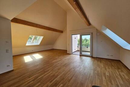 Großartige 2-Zim.mit Bakkon - 450.000,00&nbsp;EUR Kaufpreis, ca.&nbsp; 76,80&nbsp;m&sup2;&nbsp;Wohnfl&auml;che in Herzogenaurach (PLZ: 91074)