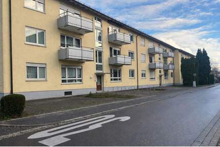 Charmante 3,5 Zimmer Hochparterre-Wohnung mit Balkon - Friedrichshafen
