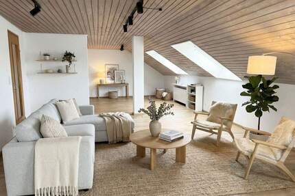 Dachgeschosswohnung mit besonderem Flair - Stuttgart Feuerbach