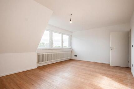 Top renoviert! 3-ZKB + Balkon + Garage + großer Kellerraum - Bielefeld Brackwede